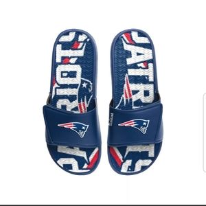Mens NFL New England Patriots Slides Sz XL 13-14